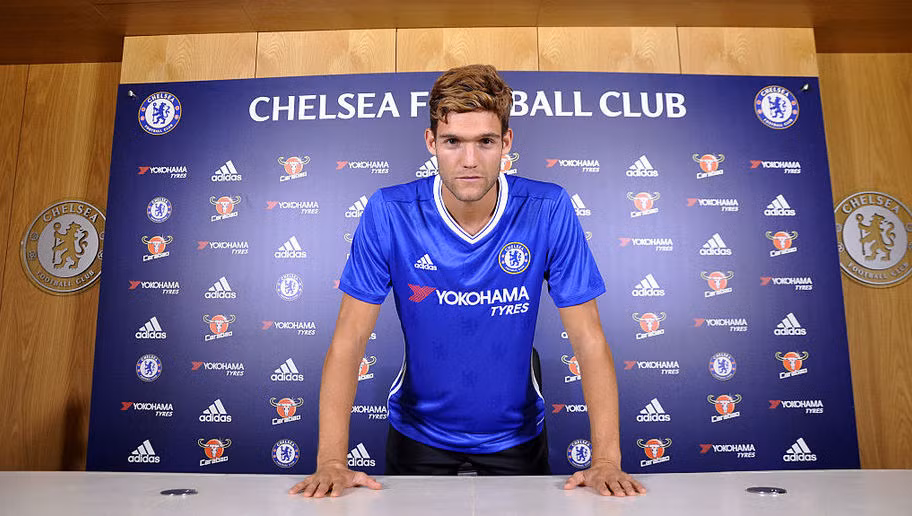 Marcos Alonso: CLB Fiorentina đến Chelsea Giá trị thực tế: 9,8 triệu euro; giá trị chuyển nhượng: 26,5 triệu euro.