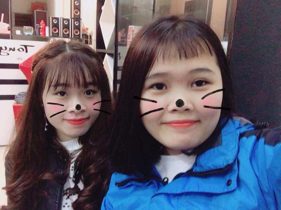 Nhiều cô nàng không tin tưởng vào tay nghề của mình đã nhờ bạn thân cùng lớp "xử đẹp" tóc mái của mình nhưng cũng rơi vào hoàn cảnh giao trứng cho ác.