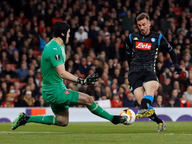  Chuyển nhượng cầu thủ từ Mundo Deportivo, Barcelona nhắm đến việc ký hợp đồng với Fabian Ruiz, ngôi sao đang tỏa sáng ở Napoli với phong độ lên cao suốt thời gian qua.