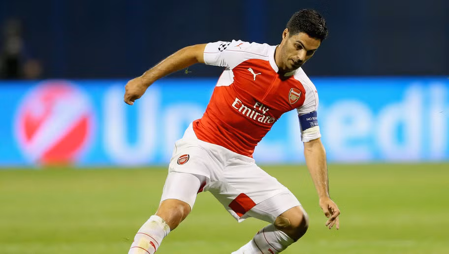Mikel Arteta đã vắng mặt trong phần lớn mùa giải này vì chấn thương dài hạn, vị thế của thủ quân Pháo thủ do đó cũng giảm sút hẳn.