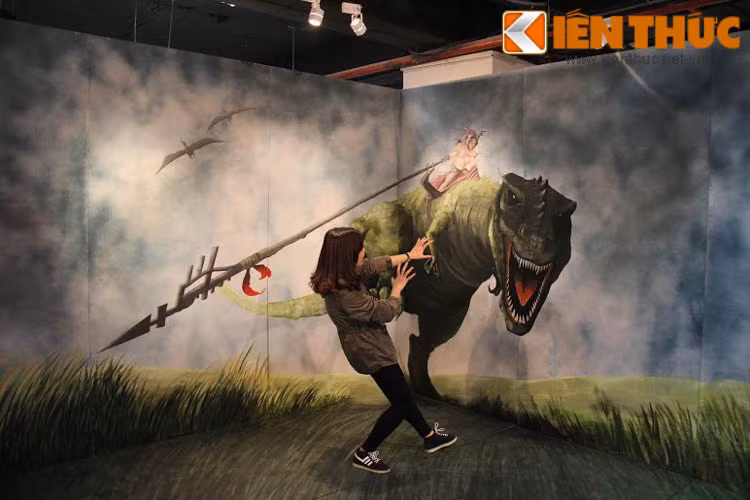 Rất nhiều những bức hình độc đáo được các bạn trẻ tạo hình trong buổi triển lãm tranh 3D.