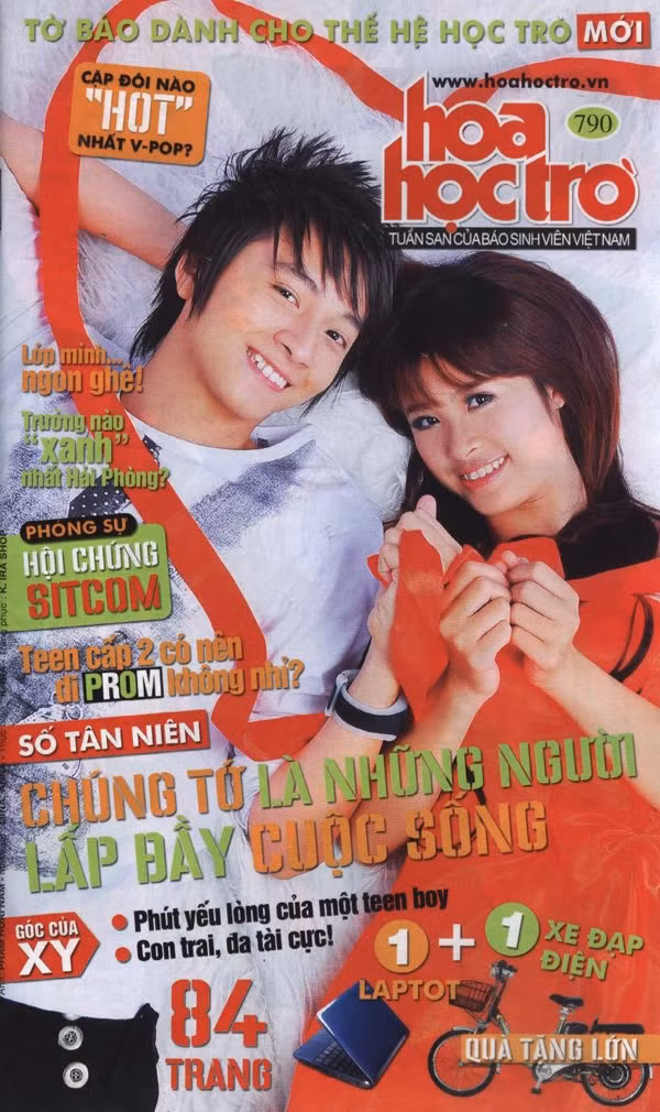 Ngày đi học, việc những học sinh được cầm trên tay một cuốn báo để đọc là sung sướng, thích thú lắm rồi. Lúc bé thì đọc Thiếu niên Tiền phong, lớn hơn chút có Mực Tím, Hoa Học Trò lứa tuổi cấp 3 lại có Sinh Viên Việt Nam, 2!.