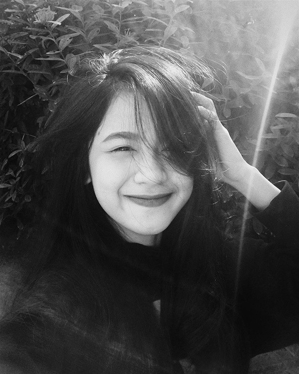 Body đáng mơ ước và gương mặt sắc sảo của Hàn Hằng tạo nên sức hút khó cưỡng và được chia sẻ trên nhiều trang mạng xã hội.