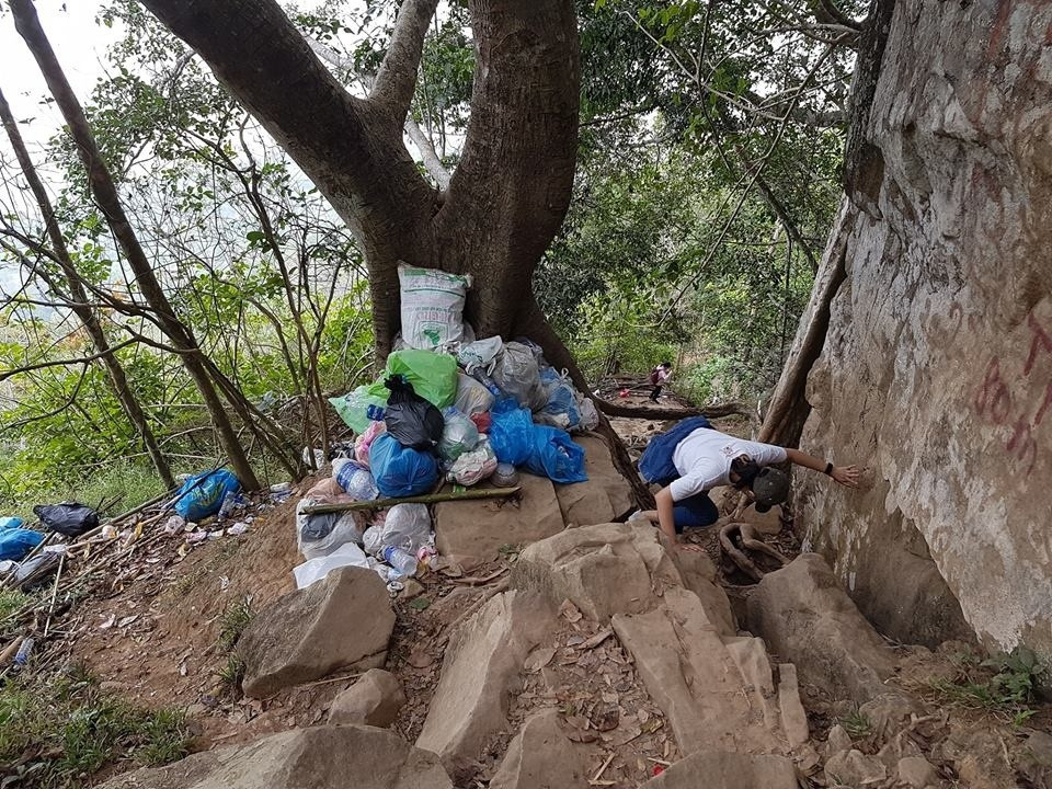 Những hình ảnh xấu xí của nhóm phượt nào đó lại làm xấu thêm hình ảnh của những phượt thủ chân chính và có ý thức trên các cung đường.