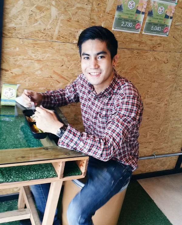 Nụ cười của anh chàng kiến trúc sư đẹp nhất Thái Lan khiến không ít chị em phụ nữ phải thổn thức. Ảnh sử dụng trong bài: Facebook nhân vật.