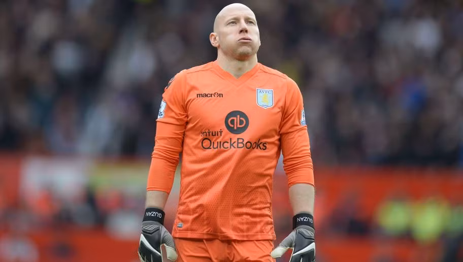 Doi hinh te nhat Ngoai hang Anh 2015/2016: Aston Villa chiem linh