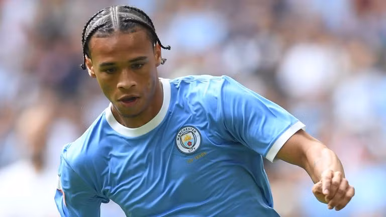Chủ tịch Bayern Munich, Uli Hoeness tuyên bố “Hùm xám” sẽ khởi động lại thương vụ Leroy Sane vào kỳ chuyển nhượng tháng 1/2020, tùy thuộc vào tiến độ hồi phục của tuyển thủ Đức.