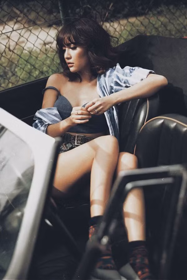 Không hổ danh là "Nữ hoàng không tì vết", khoảnh khắc diện đồ gợi cảm của Bích Phương khiến cả showbiz dậy sóng.