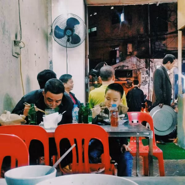 Đây cũng là món ăn mà ông thầy Hàn Quốc yêu thích nhất trong những ngày ở Việt Nam.