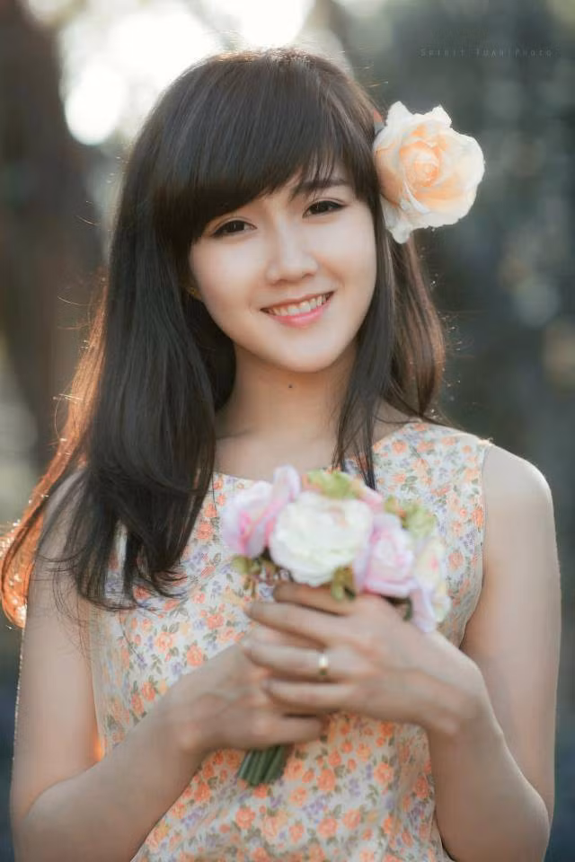 Nguyễn Hoàng Kiều Trinh là cái tên nhận được rất nhiều sự quan tâm và yêu thích từ cộng đồng mạng. Ngoài là một hot girl, ít ai biết rằng cô nàng này còn là một streamer game khá đình đám