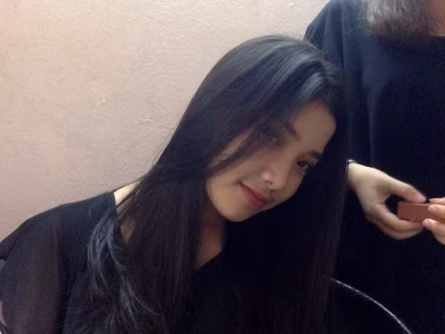 Cô nàng cho rằng bất cứ bạn nữ nào cũng thấy vui khi mình được khen là xinh xắn.