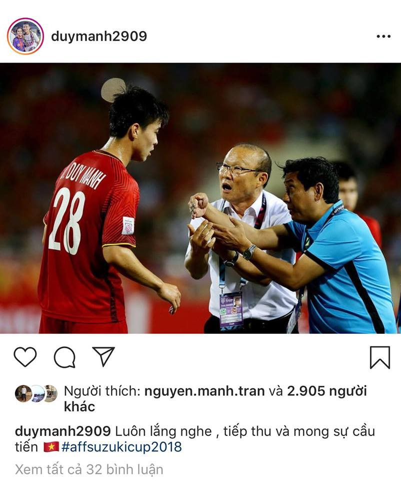 Các cầu thủ đội tuyển Việt Nam đã có những chia sẻ ngắn gọn và nhiều cảm xúc trên trang cá nhân. Khỏi phải nói, lượt like, bình luận và share cứ thế tăng lên từng phút.