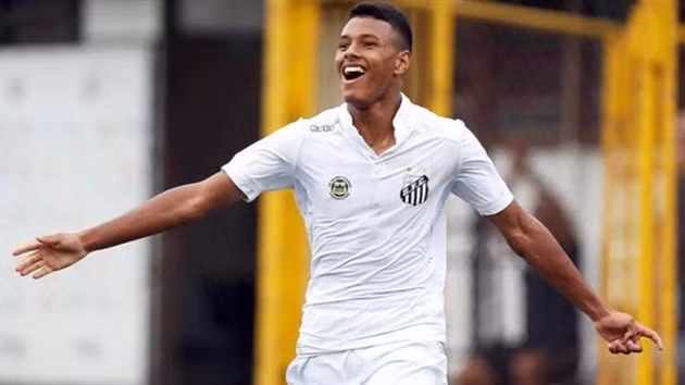 Nguồn tin từ tờ Sport tiết lộ, hiện tại hợp đồng giữa Tailson và Santos đã đáo hạn. Và Barca chỉ phải trả phí đào tạo khoảng 350.000 euro cho đội bóng chủ quản của anh để dứt điểm thương vụ này.