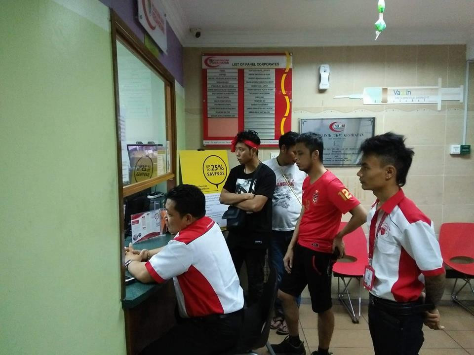 Sự việc gây ra làn sóng phản ứng mạnh mẽ trong dư luận. Malaysia giành chiến thắng thắng, nhưng CĐV đội khách vẫn rơi vào tình cảnh nguy hiểm, cho thấy vấn đề bảo đảm an ninh không được thắt chặt tại Kuala Lumpur.