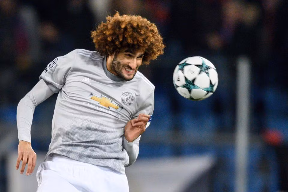 Chuyển nhượng bóng đá từ Le 10 Sport, PSG đang trải thảm đỏ mời Fellaini về sân Công viên các Hoàng tử. Ảnh: Le 10 Sport
