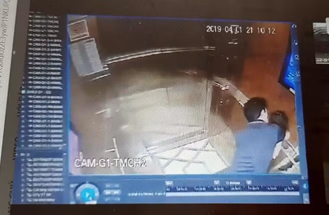 Sau hơn 2 tuần nhận được tin tố giác về hành vi của " thánh nựng" Nguyễn Hữu Linh, dưới áp lực mạnh mẽ của dư luận và CĐM, cuối cùng cơ quan điều tra đã tiến hành bước khởi tố nghi can.