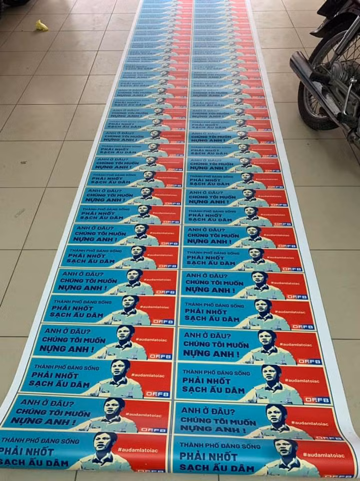 Liên quan đến vụ việc, công an quận 4 phối hợp với VKSND quận 4 đã làm việc với ông Nguyễn Hữu Linh. Bước đầu, ông Linh thừa nhận mình uống 1 chai bia trước khi về tới chung cư Galaxy 9 và có hành động samf sỡ với bé gái. Tuy nhiên, ông này khai rằng hành động của mình với bé gái chỉ là "nựng".