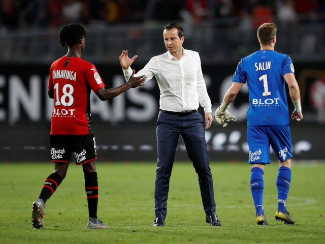 Chuyển nhượng bóng đá tờ Ariquipe đăng tải, Stade Rennais đồng ý để Camavinga ra đi nếu có bất kỳ CLB nào chồng lên bàn đàm phán 50 triệu euro.