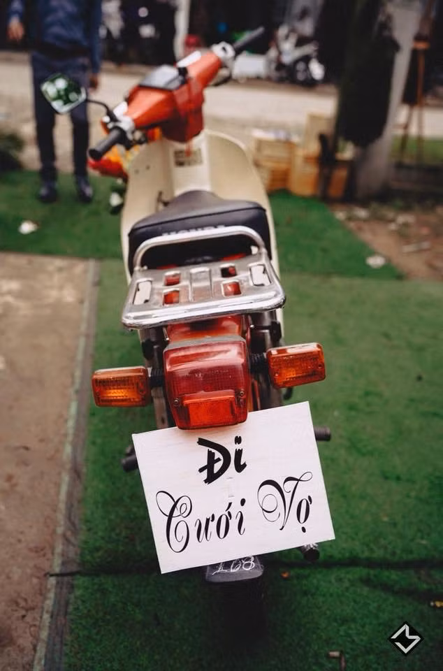 Bạn có mơ ước được đón dâu bởi những anh chàng hài hước và cực ngầu như này không?