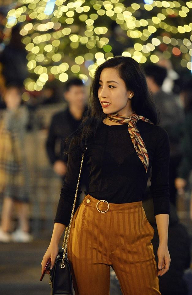 Do dịp lễ Giáng sinh 2018 rơi vào ngày thứ Hai nên cuối tuần vừa qua, các bạn trẻ đã tranh thủ thời gian để đi đón không khí sớm Noel.