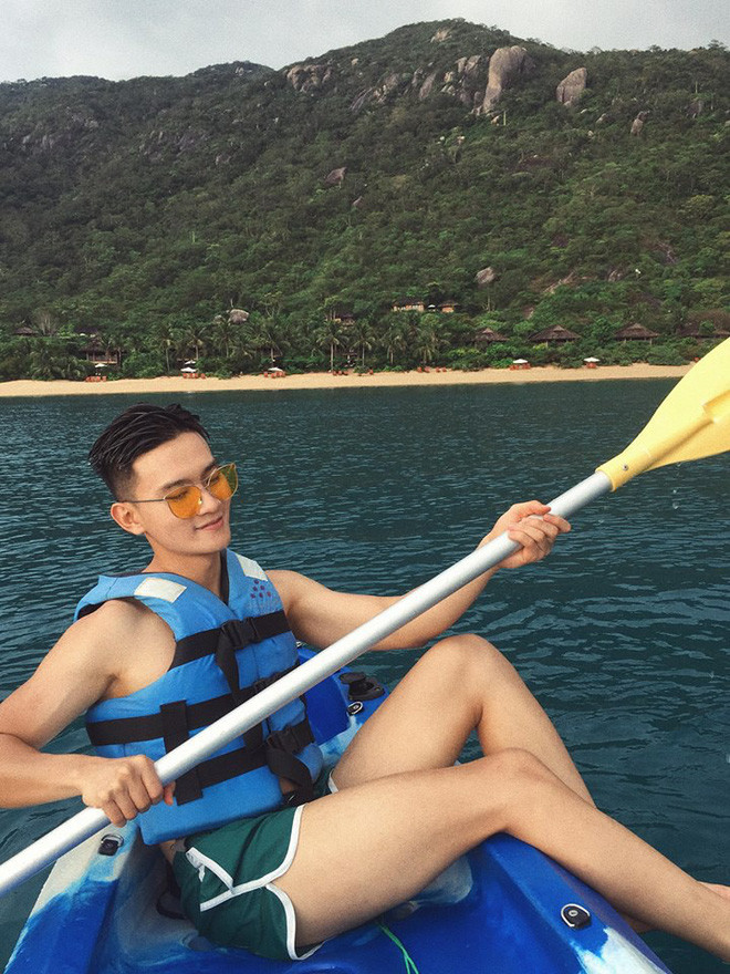 Hiện tại, Vòng Công Thành đã là một chàng trai trưởng thành ở độ tuổi 24. Sau "thời hoàng kim" nổi đình nổi đám trên các forum thì anh chàng này có tham gia trong một cuộc thi dành cho người mẫu ảnh và theo đuổi công việc này trong một thời gian ngắn.