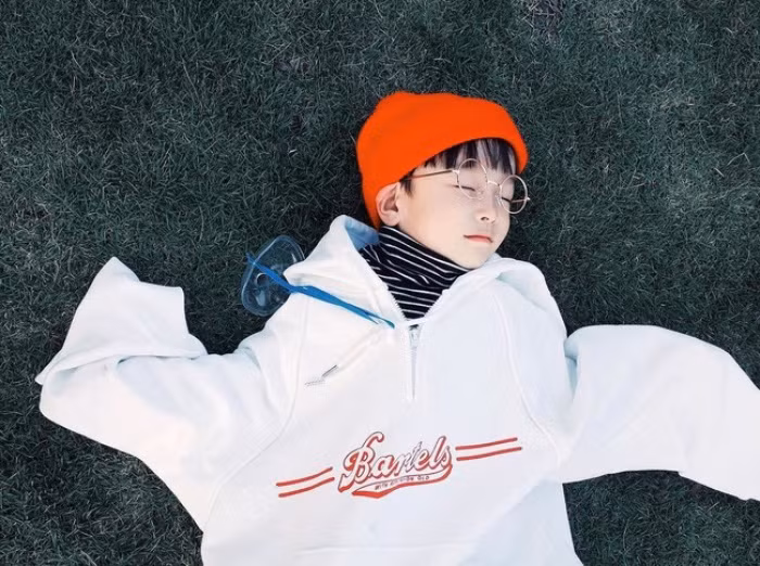 Theo nhiều người nhận xét, bộ ảnh thời trang của cậu bé fashionista mới nổi đến từ Trung Quốc này trông vừa "chất" lại vừa ngộ nghĩnh và vô cùng đáng yêu.