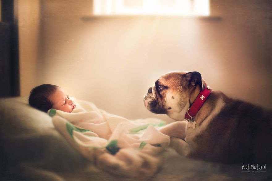 Năm 2013, cô trở thành mẹ của một bé gái rất xinh đẹp có tên là Aayat. Sujara chia sẻ: "Tôi muốn giữ mãi hình ảnh của con gái tôi trong mắt và trong trái tim mình nên hằng ngày, ngoài việc cho con ăn, tắm rửa, vui đùa cùng con, tôi còn chụp ảnh cho con gái".