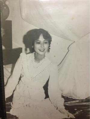 Được biết, mẹ của Sun Ht tên là Tố Loan. Cô Tố Loan từng là hoa khôi của tỉnh Nam Định. Nhiều dân mạng còn đưa ra nhận xét rằng, hot girl này chính là bản sao của mẹ.