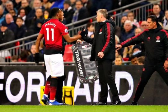 Chuyển nhượng bóng đá từ Metro xác nhận, BLĐ MU đã thảo luận và đồng ý để Solskjaer đưa ra đánh giá và phân tích đội hình, từ đó có thể yêu cầu bổ sung vị trí mà "Quỷ đỏ" còn thiếu.