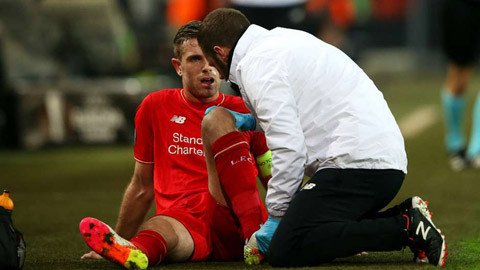 Jordan Henderson (ĐT Anh) bị tổn thương dây chằng đầu gối nghỉ hết mùa và không còn nhiều cơ hội dự Euro 2016.