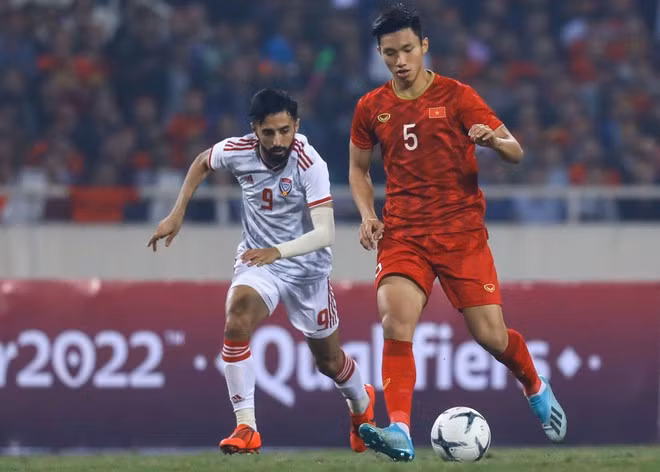 Nguoi dat Doan Van Hau sang Ha Lan noi gi sau tran thang doi tuyen Viet Nam?