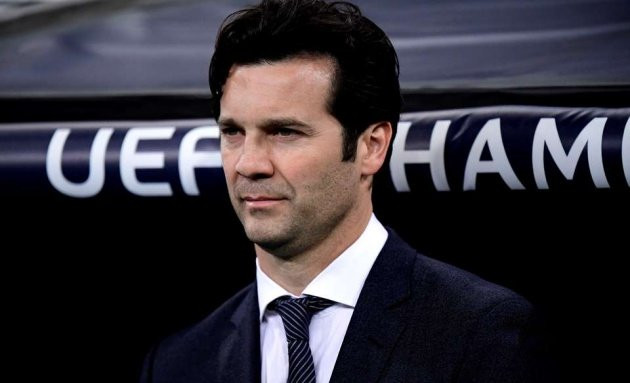 Chuyển nhượng cầu thủ từ AS, Chủ tịch Barcelona, Josep Maria Bartomeu đã xác nhận rằng câu lạc bộ quan tâm đến việc ký hợp đồng với trung vệ Matthijs de Ligt của Ajax.