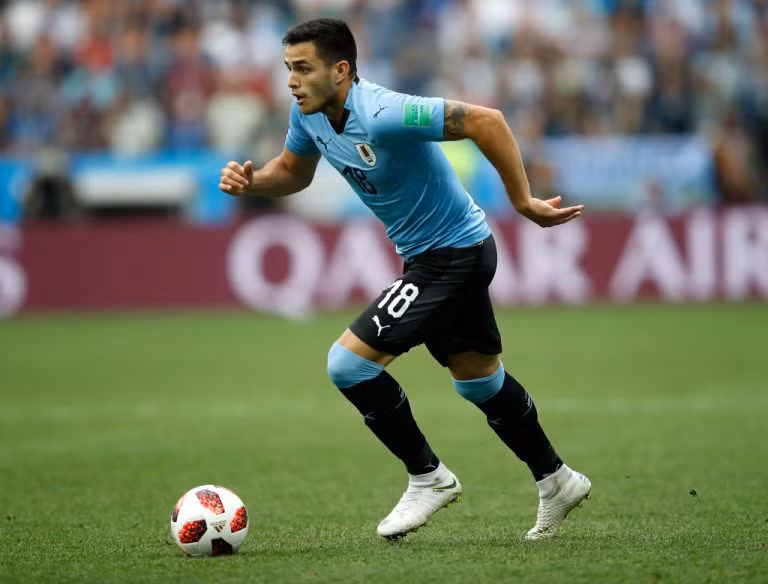 Theo tờ The Sun, Chelsea sẵn sàng chồng 35 triệu bảng Anh lên bàn đàm phán để đổi lại chữ ký của tuyển thủ quốc gia Uruguay - Maxi Gomez.