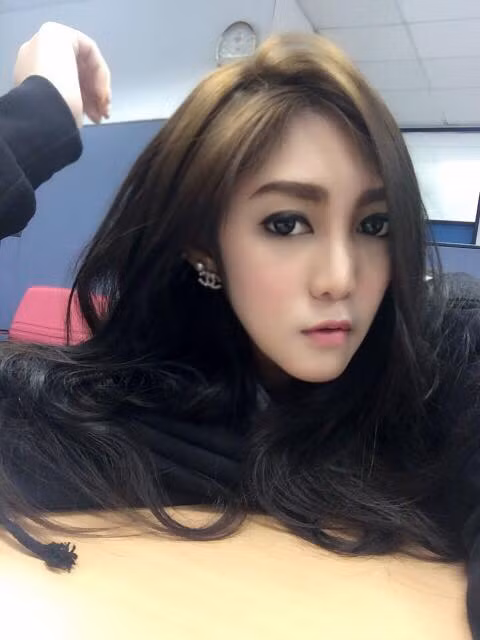 Trên trang cá nhân của mình, rất nhiều những bức ảnh tự sướng được Wariya Wongputtha đăng tải và nhận được nhiều "like" của những người yêu vẻ đẹp của cô. Ảnh: FBNV.