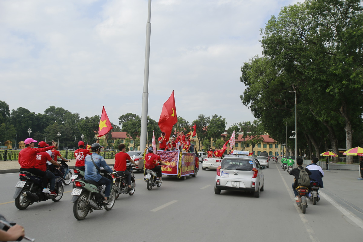 Các CĐV đều hy vọng thầy trò HLV Park Hang-seo sẽ có kết quả tốt trước đối thủ kị dơ là Malaysia.