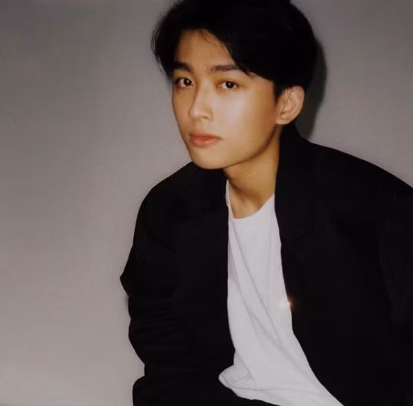 Chia sẻ thêm về ngành học hiện tại đang theo đuổi cũng như dự định sau khi tốt nghiệp, chàng trai 9x không ngần ngại bày tỏ rằng bản thân vẫn đang cố gắng , hoàn tất năm học và và chuẩn bị cho quá trình làm khoá luận tốt nghiệp của năm sau.