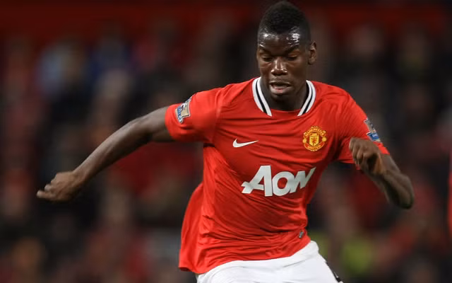 Paul Pogba từng bị HLV Alex Ferguson của Man United ruồng bỏ. Anh đến với Serie A trong màu áo Juventus và ở đội bóng thành Turin, Pogba trở thành cầu thủ quan trọng và được xếp vào hàng những tiền vệ hay nhất của bóng đá thế thế ở thời điểm hiện tại.