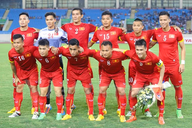 DT Viet Nam chon doi thu tai V.League da giao huu