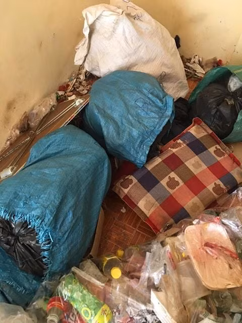 Dân mạng cũng tỏ ra ngao ngán khi xem xong những bức hình của nữ chủ nhà trọ.