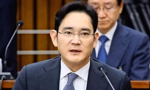 Soi do giau co cua 'thai tu' Samsung vua bi bat