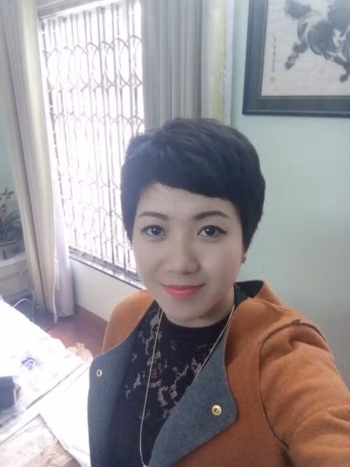 Chưa hết buồn việc phải một thân nuôi hai người con, năm 2013, Huyền Trang phát hiện mình có khối u ở ngực. Nhưng thay vì chẩn đoán ung thư giai đoạn đầu thì các bác sĩ chỉ kết luận đó là khối u lành tính và kết luận cựu vô địch thế giới môn đá cầu của Việt Nam bị lao xương.