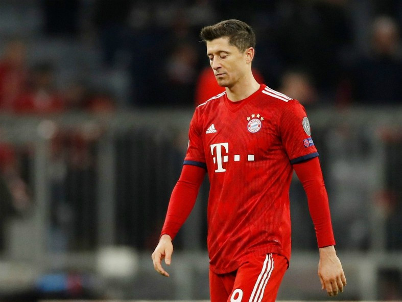 Hiệu suất ghi bàn đều đặn trong suốt những mùa giải vừa qua, Robert Lewandowski trở thành cái tên được Real Madrid nhắm tới để giải quyết vấn đề trên hàng công thời kỳ hậu Cristiano Ronaldo.
