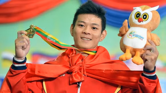 Dễ dàng đến với Olympic 2016 bằng việc tích lũy điểm số qua các giải đấu, VĐV từng vô địch SEA Games là niềm hy vọng số 1 trong bộ môn cử tạ của đoàn TTVN tại Thế vận hội mùa hè 2016.