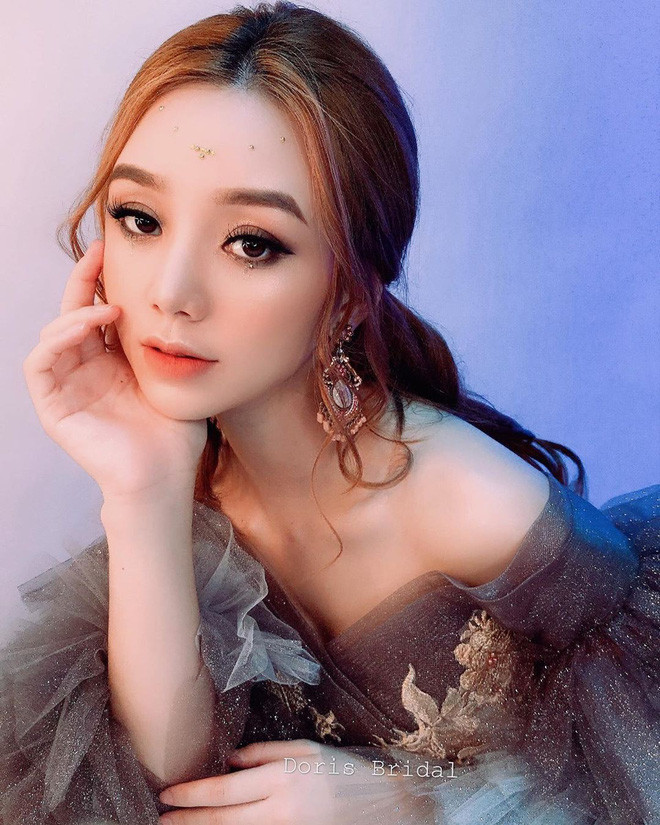 Nhìn vào những bức ảnh Quỳnh Kool mới đăng, dễ dàng nhận thấy chiếc mũi của hot girl 9X này cao hơn xưa.