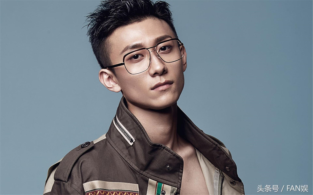 Cùng với bạn diễn Dương Tử trong Nhà có trai có gái, Trương Nhất Sơn cũng là "sao nhí" được đánh giá cao về khả năng diễn xuất. Năm 2016, anh vào vai Dư Tội trong web drama cùng tên và nhận được lời khen từ giới chuyên môn. Loạt tác phẩm tiêu biểu khác của anh có thể kể đến 7 cái tôi (Kill Me, Heal Me bản Trung), Mười dặm gió xuân chẳng bằng em, A Paper Marriage, Huyết chiến Tương Giang... Nam diễn viên được kỳ vọng sẽ bứt phá thành công với vai diễn nặng ký Vi Tiểu Bảo trong phiên bản truyền hình mới nhất của Lộc Đỉnh ký.