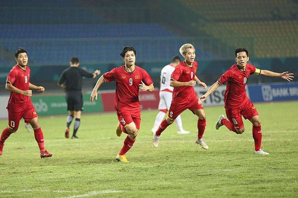 Ly do gi de Viet Nam “dap nga” nguoi Ma tai AFF Cup 2018?-Hinh-2