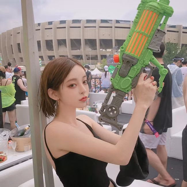 Sở hữu ngoại hình nổi bật lại rất nổi tiếng nhưng Kang Taeri không mặn mà với showbiz.