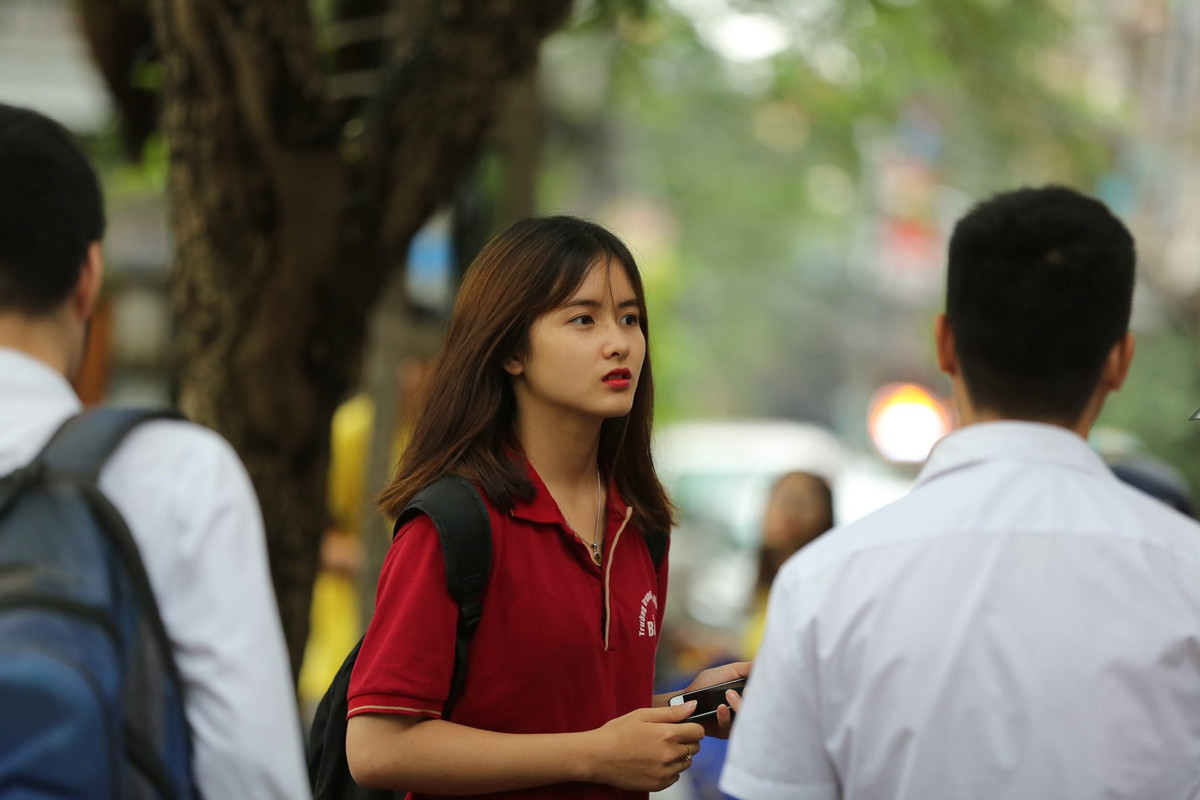 Mê mẩn nhan sắc loạt nữ sinh nhận phòng thi tuyển sinh THPT Quốc gia 2019 Me man nhan sac loat nu sinh nhan phong thi tuyen sinh THPT Quoc gia 2019