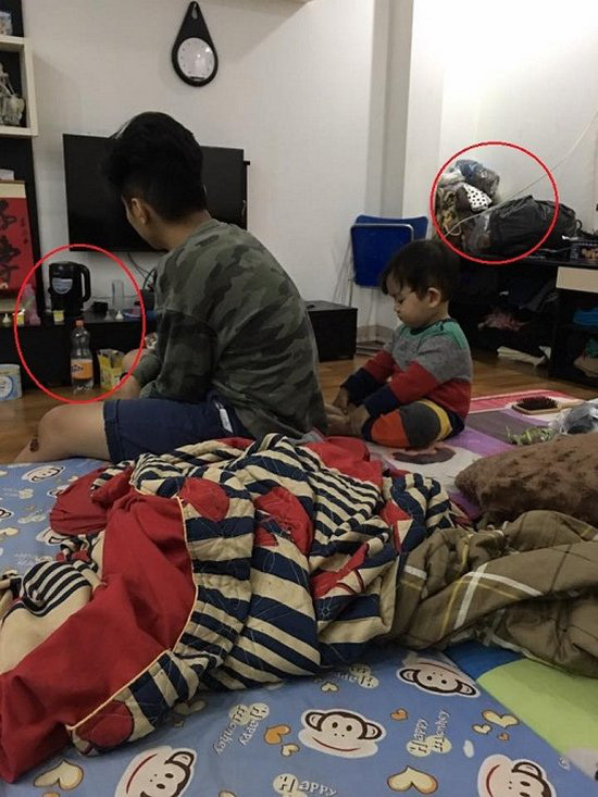 Còn phòng của mẹ bỉm sữa Khánh Thi cũng từng bị để ý vì quá nhiều đồ đạc lỉnh kỉnh.