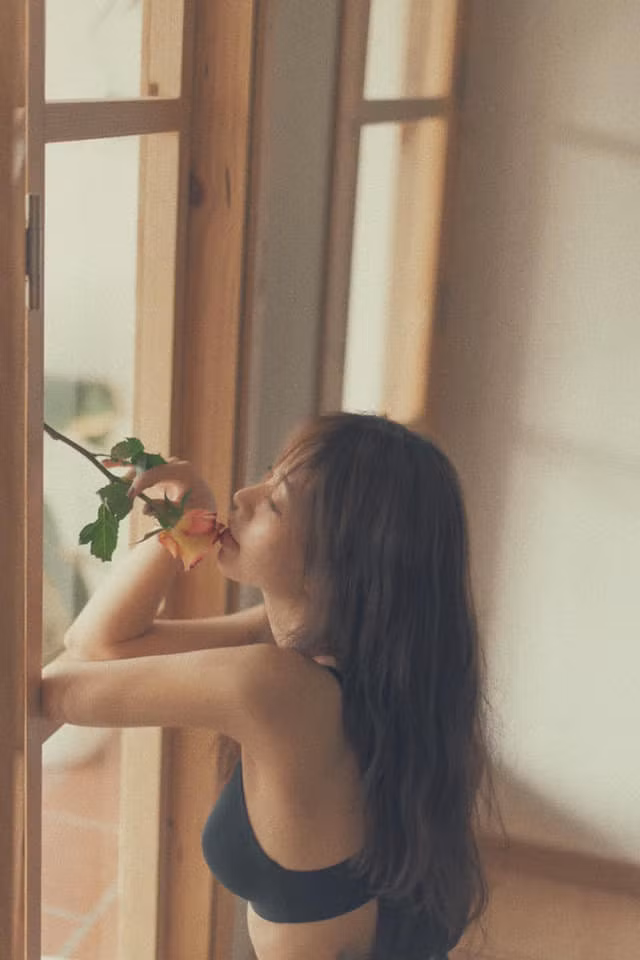 Mẫn Tiên Vốn là hot girl theo đuổi hình tượng dễ thương, ngọt ngào, các bức hình gợi cảm của 9X không khỏi khiến nhiều người bất ngờ.